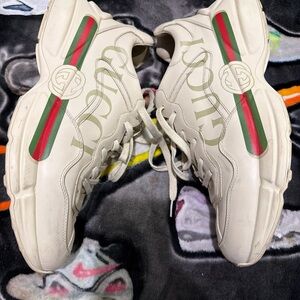 Gucci Rython Ivory OG Gucci Logo Mens Sneakers Size 12.5G/13US